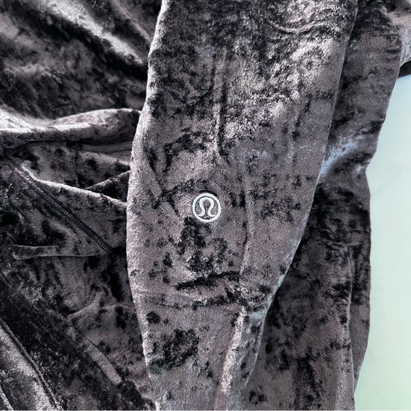 Lululemon Ready to Crush Jogger - Picture 6 of 9